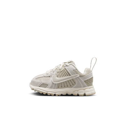 Nike Vomero 5 Little Kids' Shoes with Reflective Accents. Nike.com